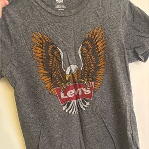 Levi's Gray T-Shirt with Eagle Graphic